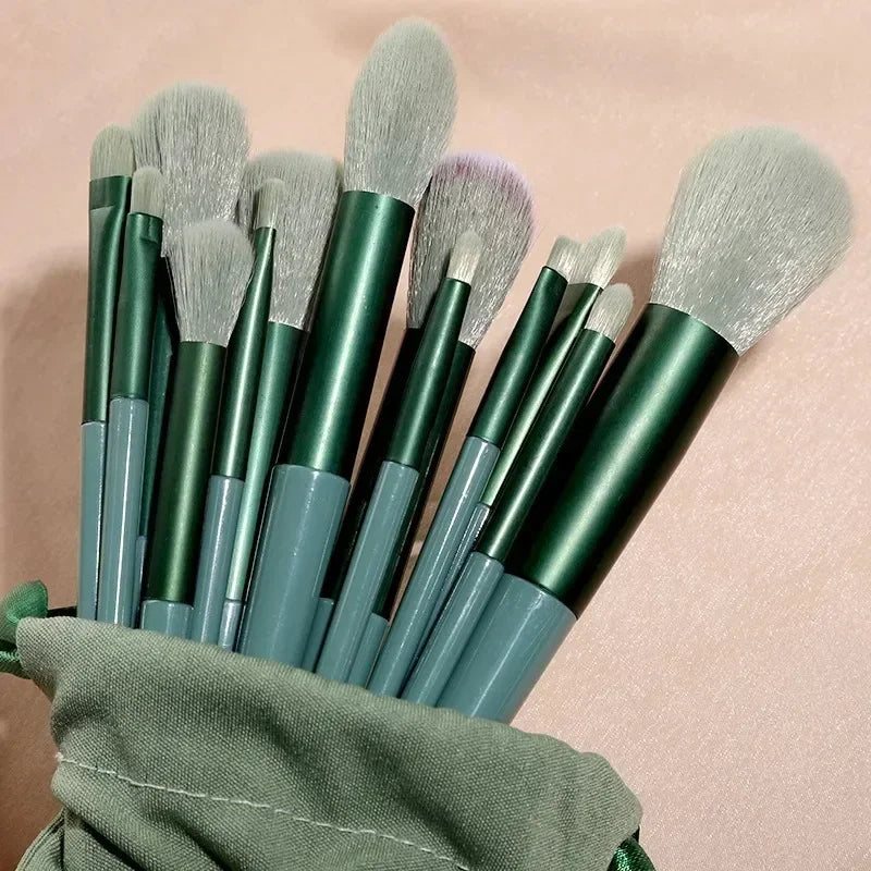 Professional Makeup Brush Set - Eyeshadow & Eyeliner Cosmetic Brushes Kit